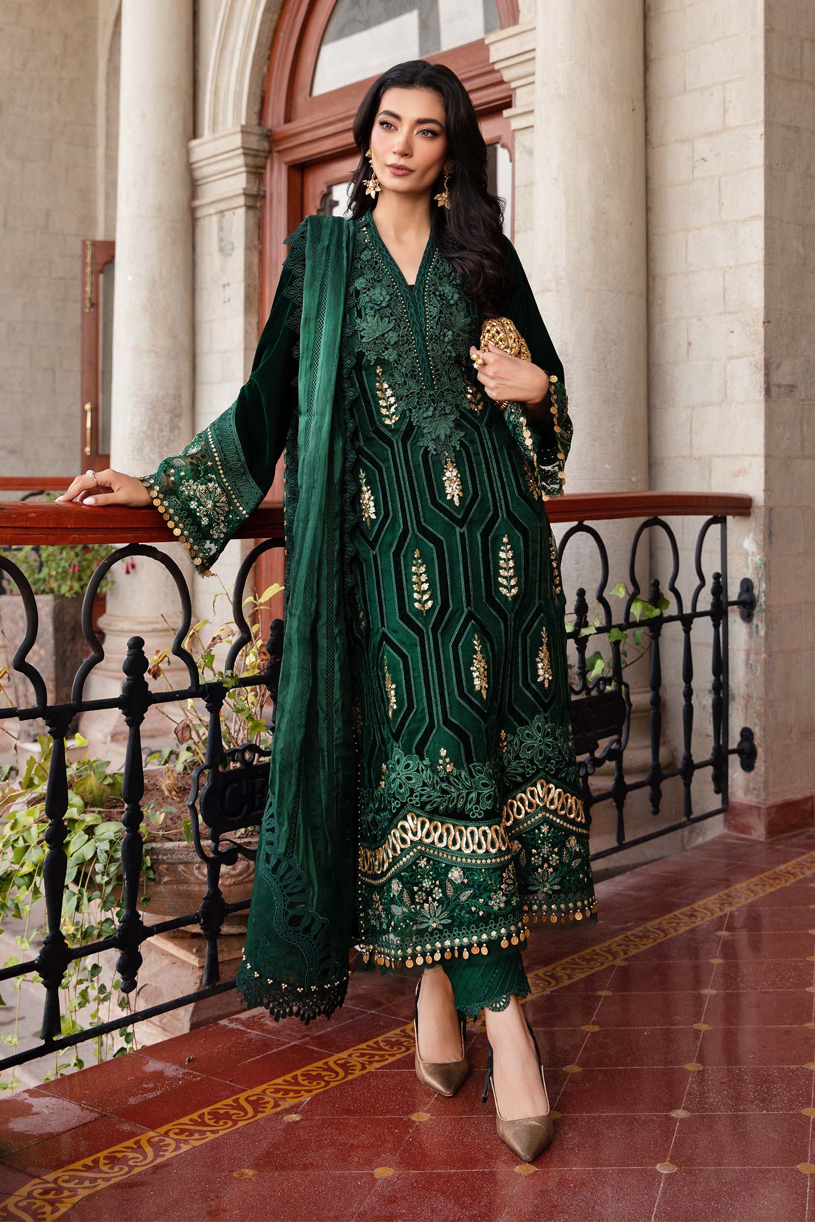 Embroidered Velvet Collection - Maria B - 01