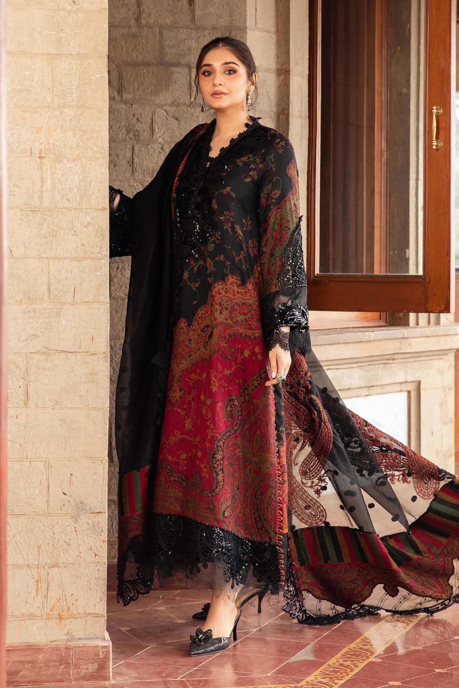 Embroidered Velvet Collection - Maria B - 09