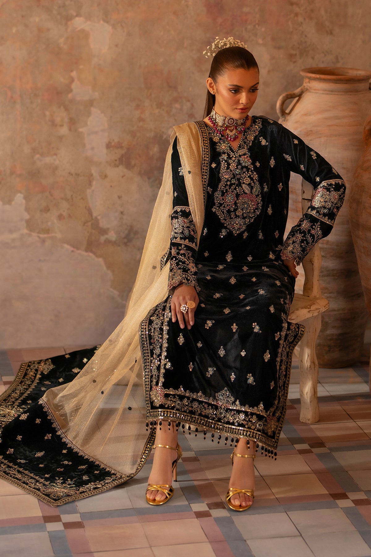 EMAAN ADEEL SAANJH LUXURY VELVET FORMAL '24 (05)