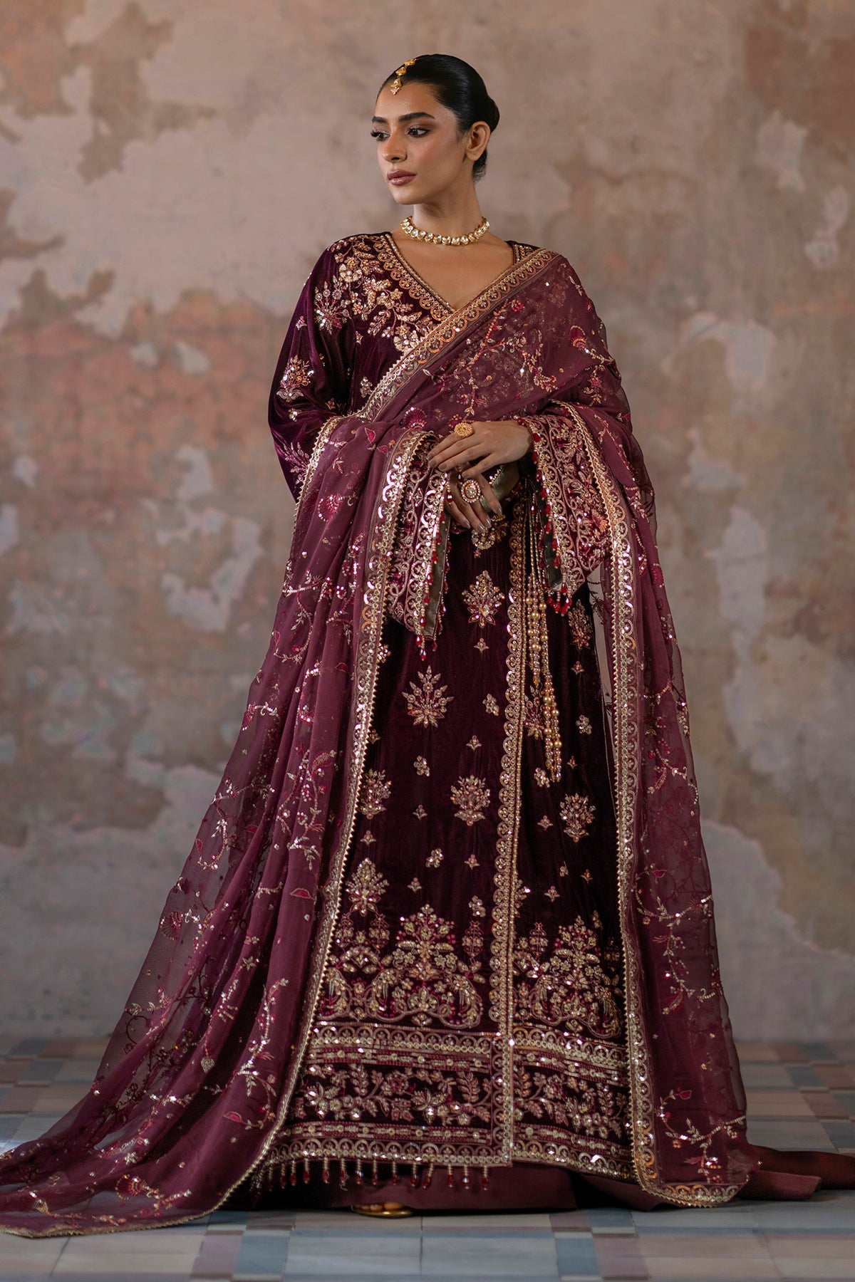 EMAAN ADEEL SAANJH LUXURY VELVET FORMAL '24 (03)