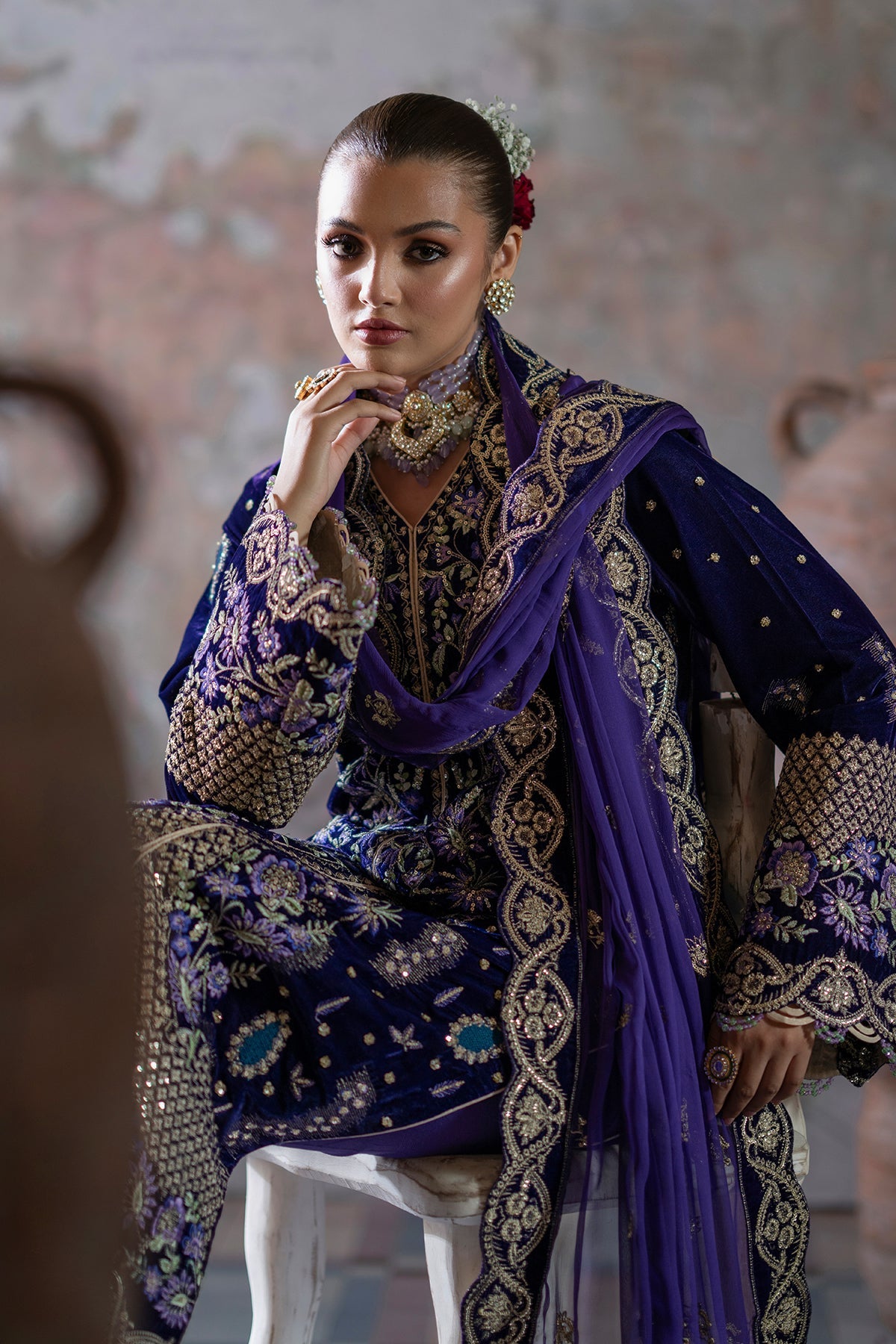 EMAAN ADEEL SAANJH LUXURY VELVET FORMAL '24 (04)