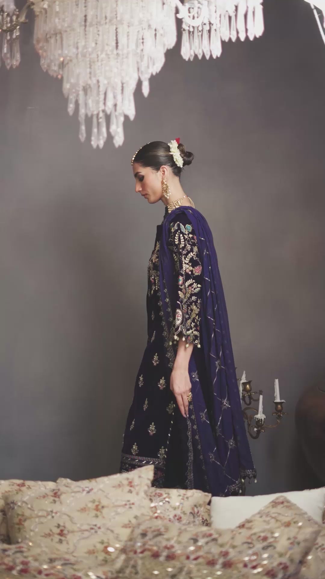 EMAAN ADEEL SAANJH LUXURY VELVET FORMAL '24 (09)