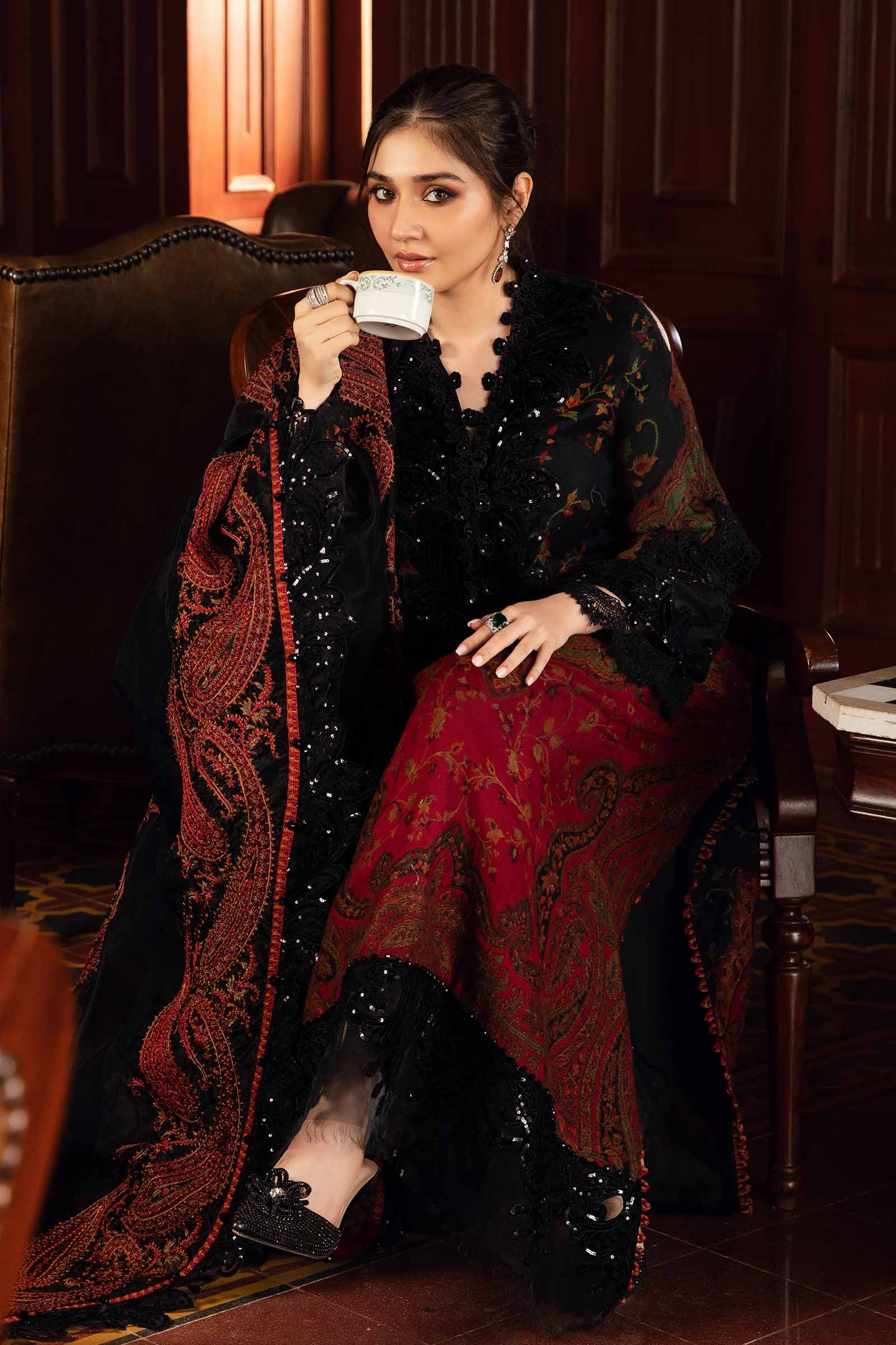 Embroidered Velvet Collection - Maria B - 09