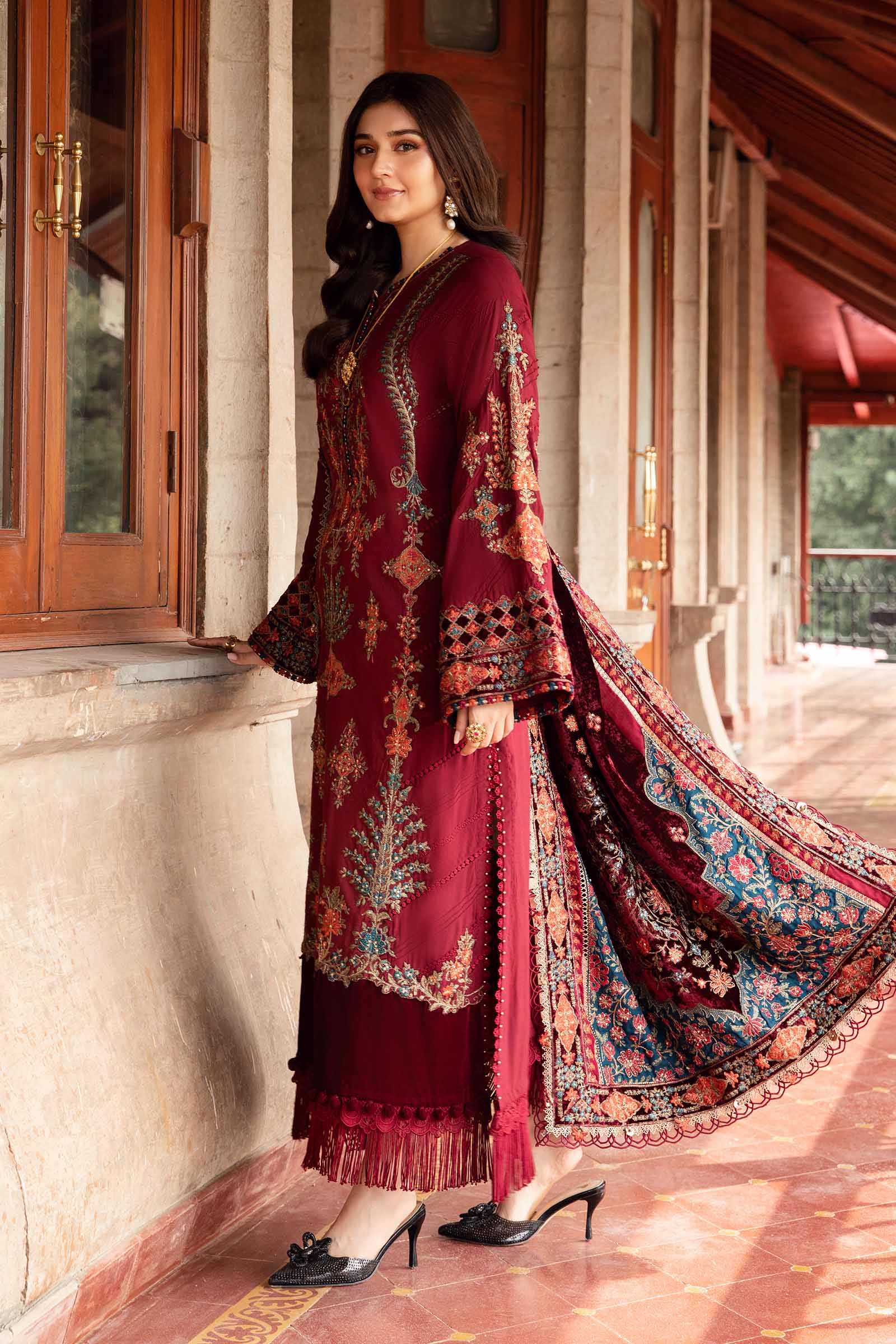 Embroidered Velvet Collection - Maria B - 02