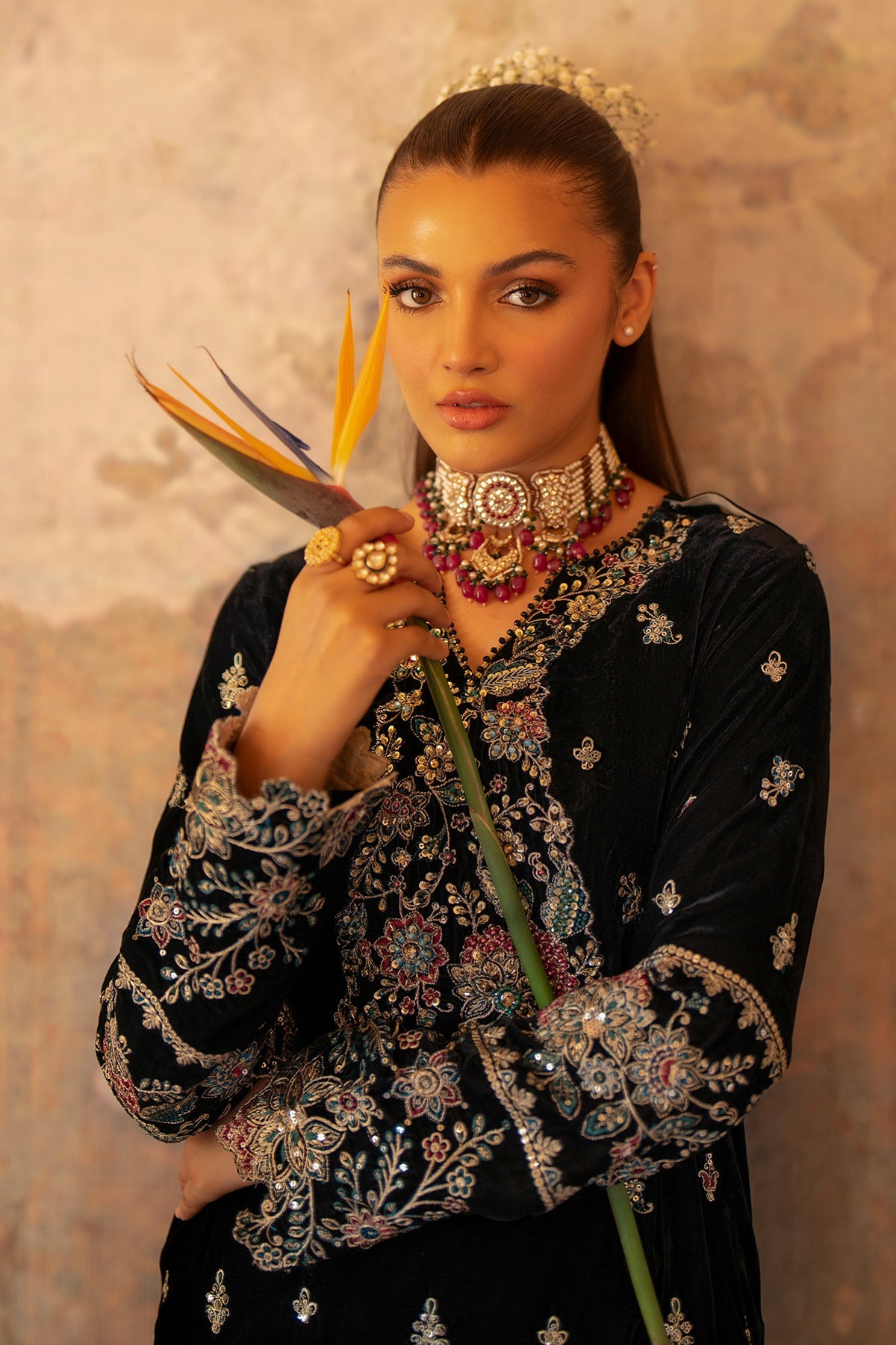 EMAAN ADEEL SAANJH LUXURY VELVET FORMAL '24 (05)