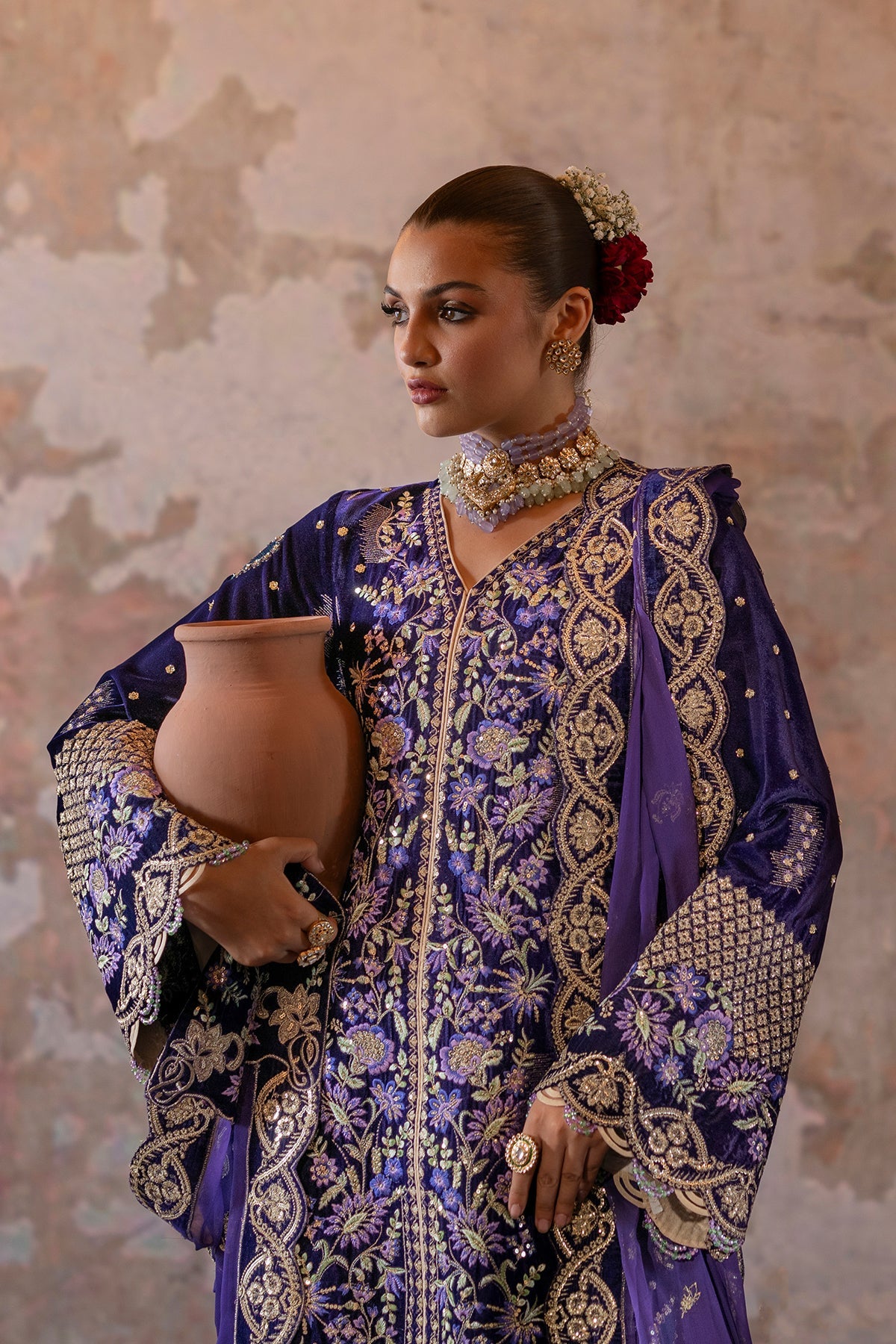 EMAAN ADEEL SAANJH LUXURY VELVET FORMAL '24 (04)