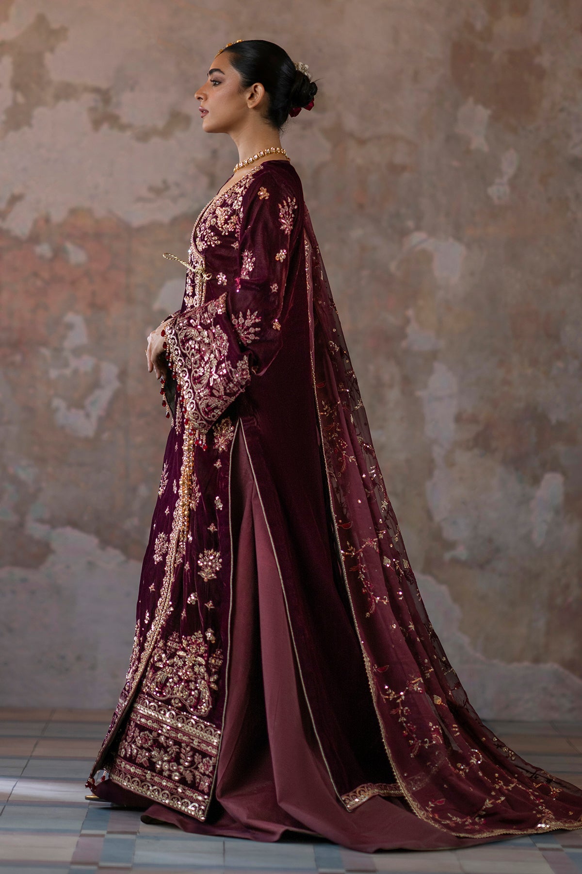 EMAAN ADEEL SAANJH LUXURY VELVET FORMAL '24 (03)