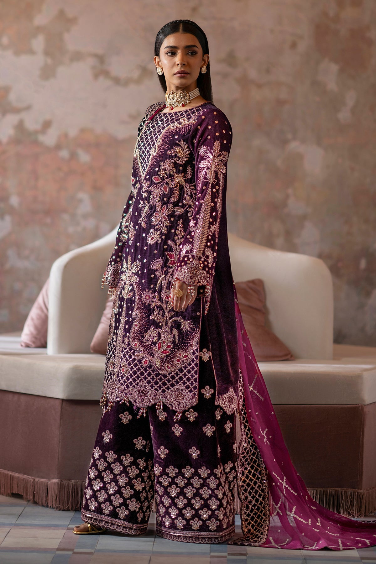 EMAAN ADEEL SAANJH LUXURY VELVET FORMAL '24 (02)