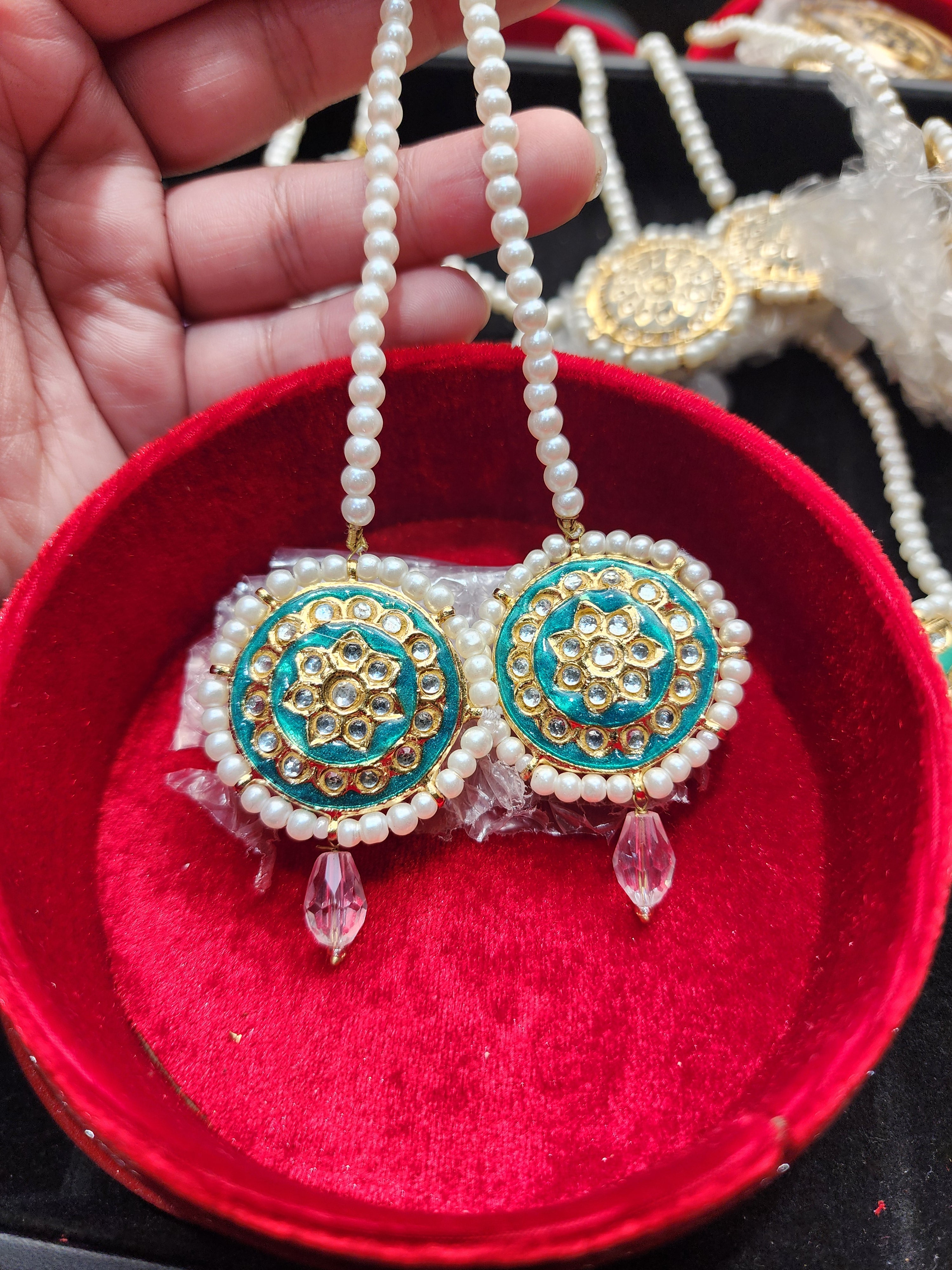 Original pakistani Thappa Kundan Meenakari Small size Earrings.