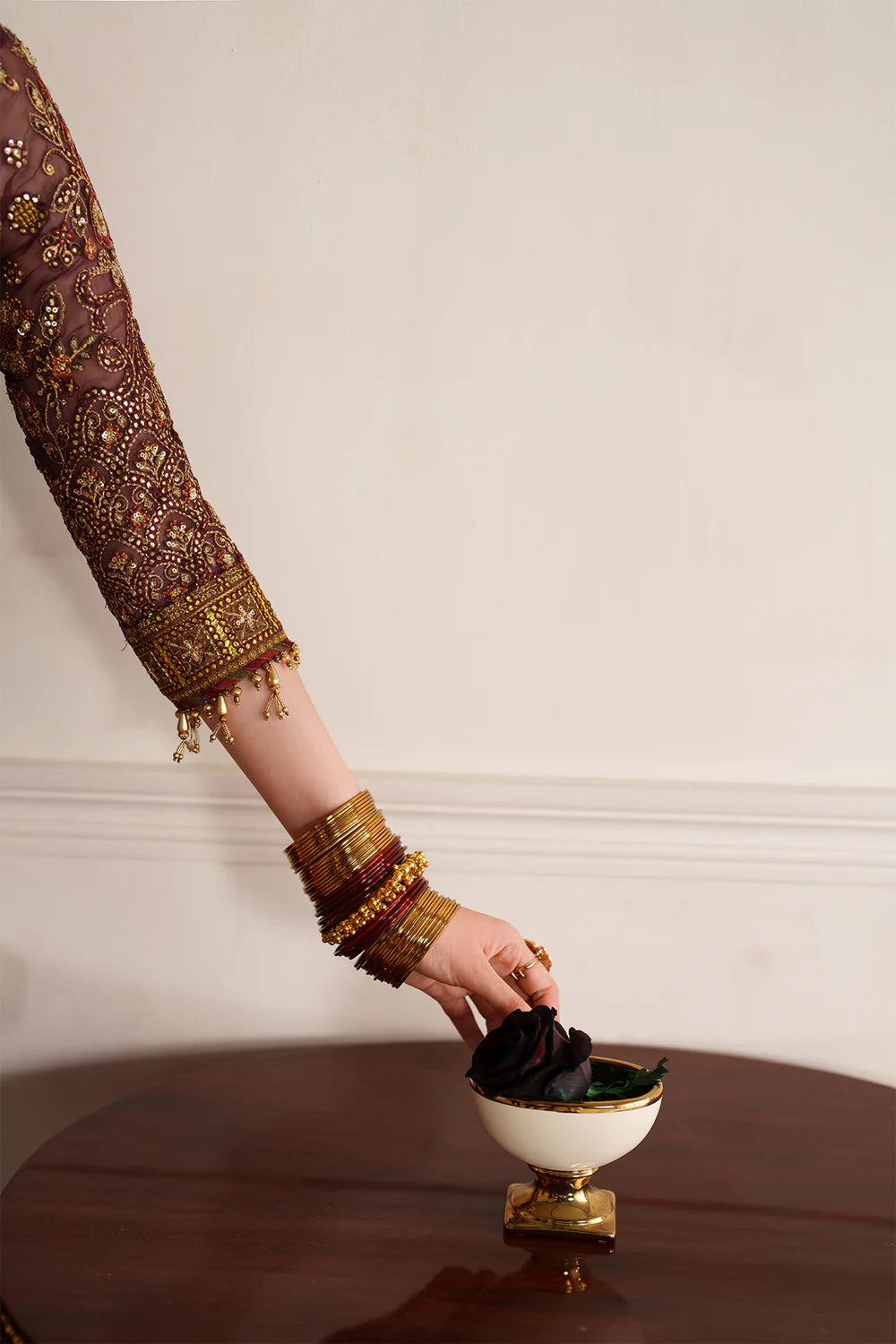 EMBROIDERED NET CH14-07