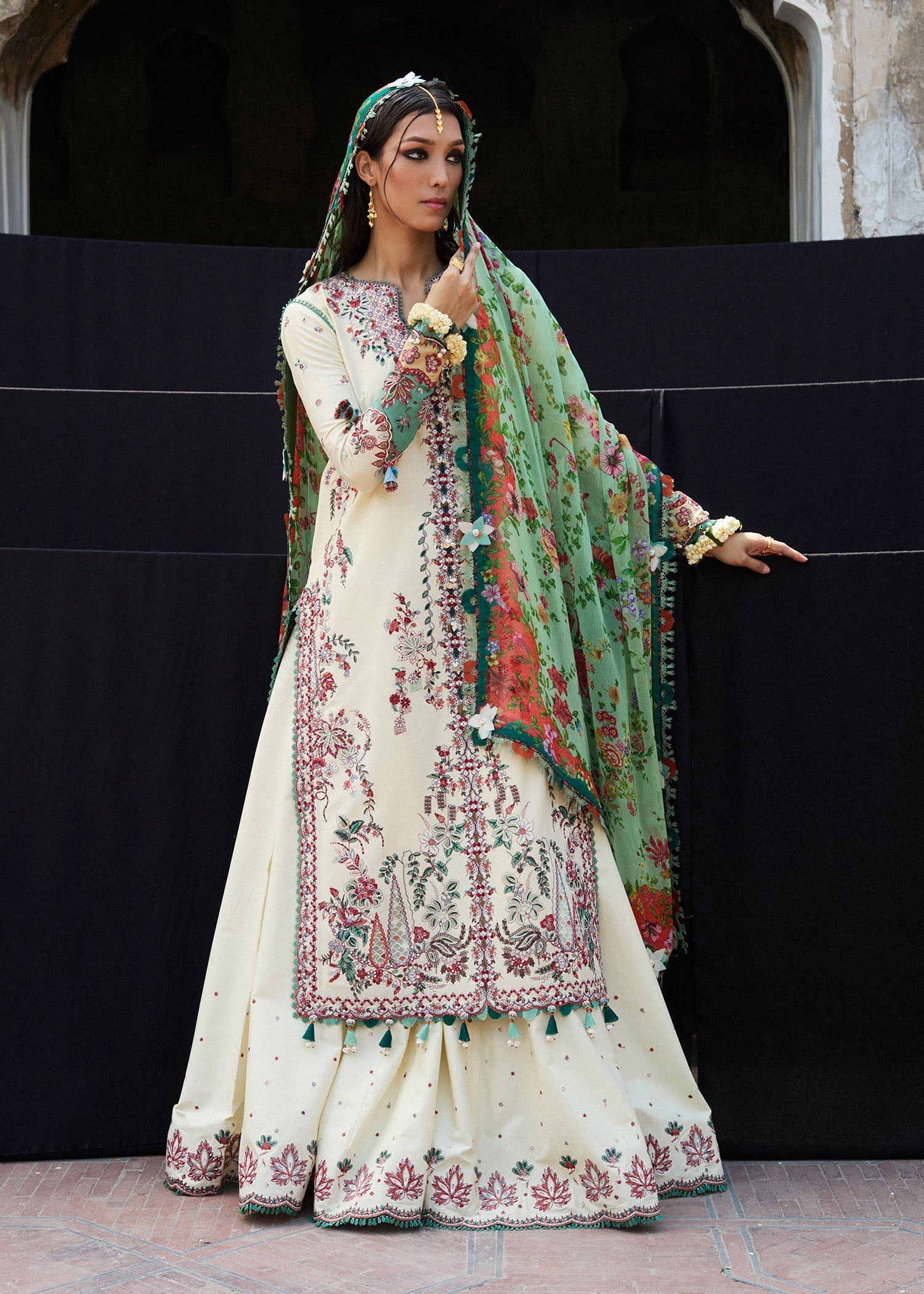 Hussainrehar Luxury Lawn Collection 2025