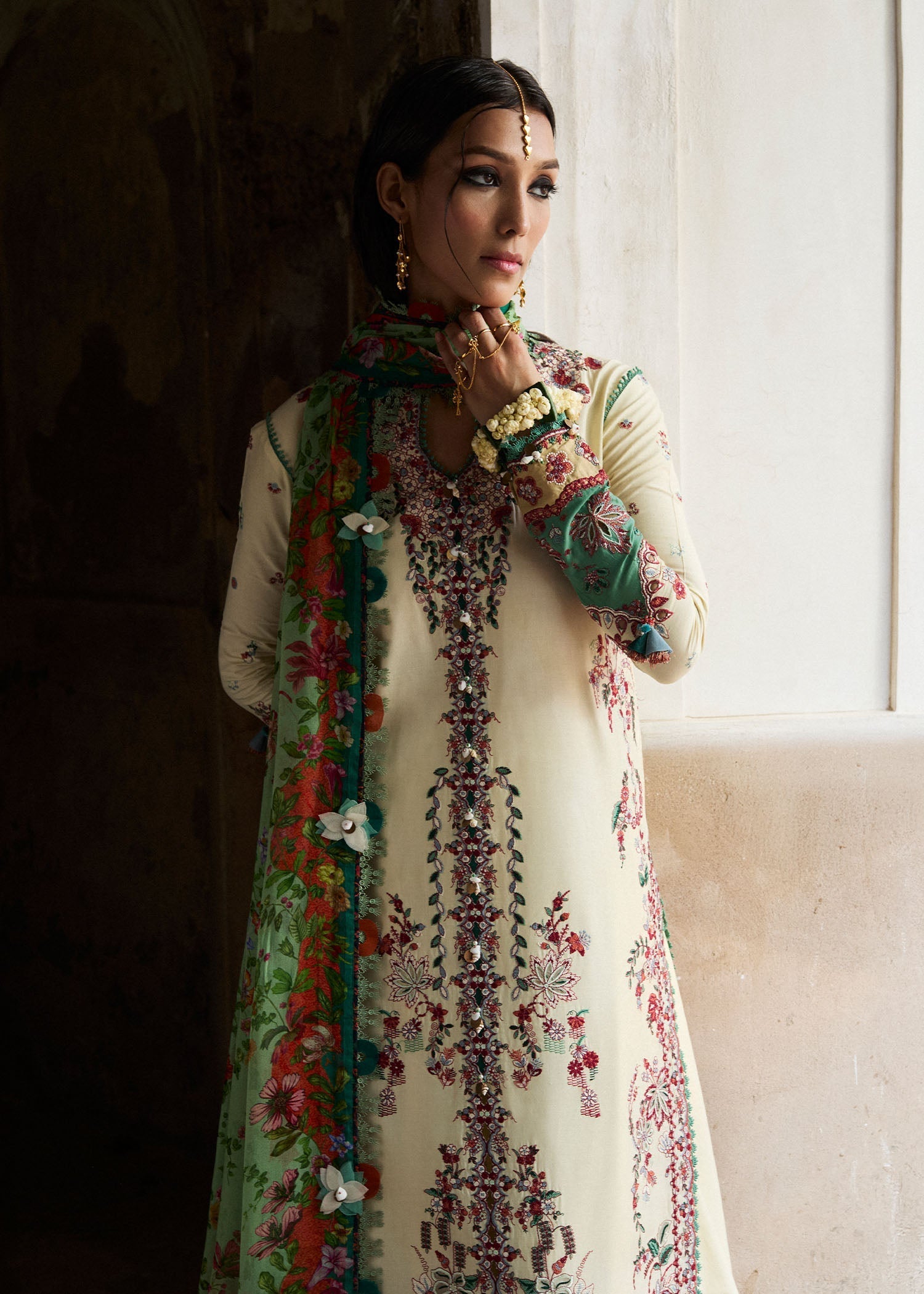 Hussainrehar Luxury Lawn Collection 2025