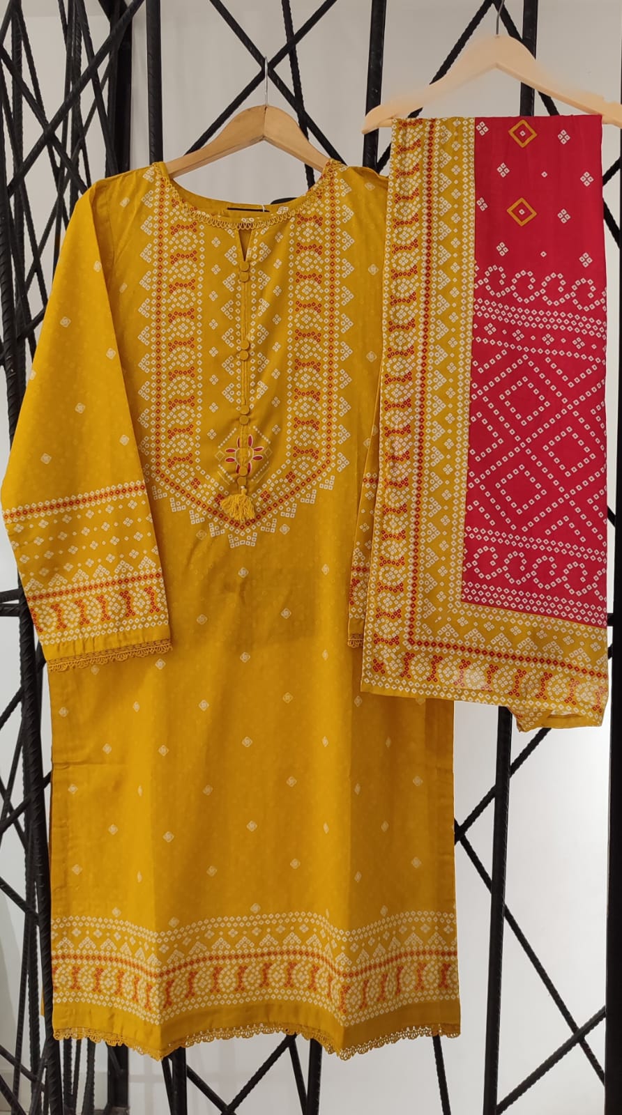 Sada Bahar Stitched 3 Piece Printed Lawn Vol-04 Collection'2025-PR-395-Yellow