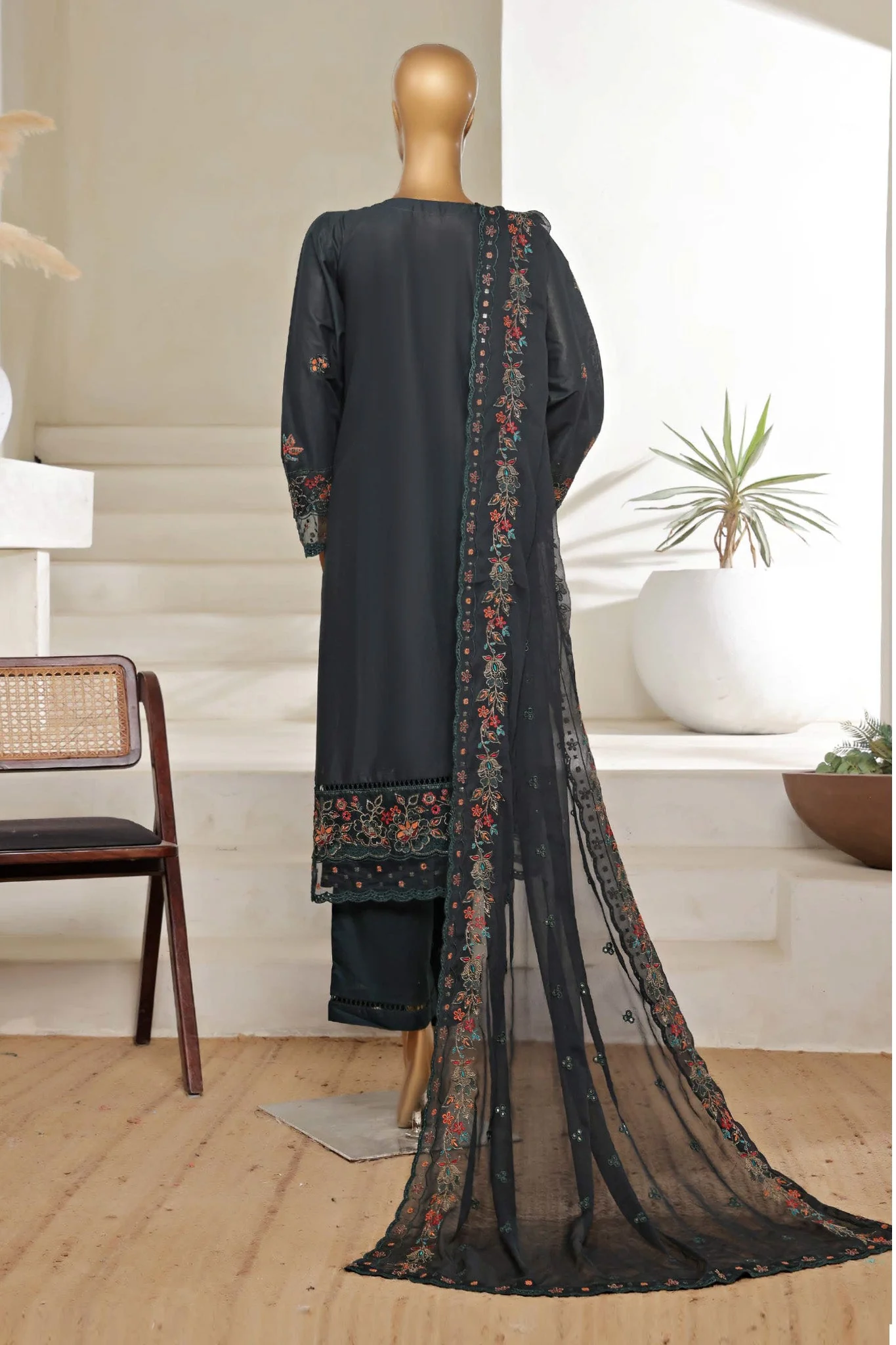 Sadabahar Luxury Heavy Embroidered Stitched 3PC