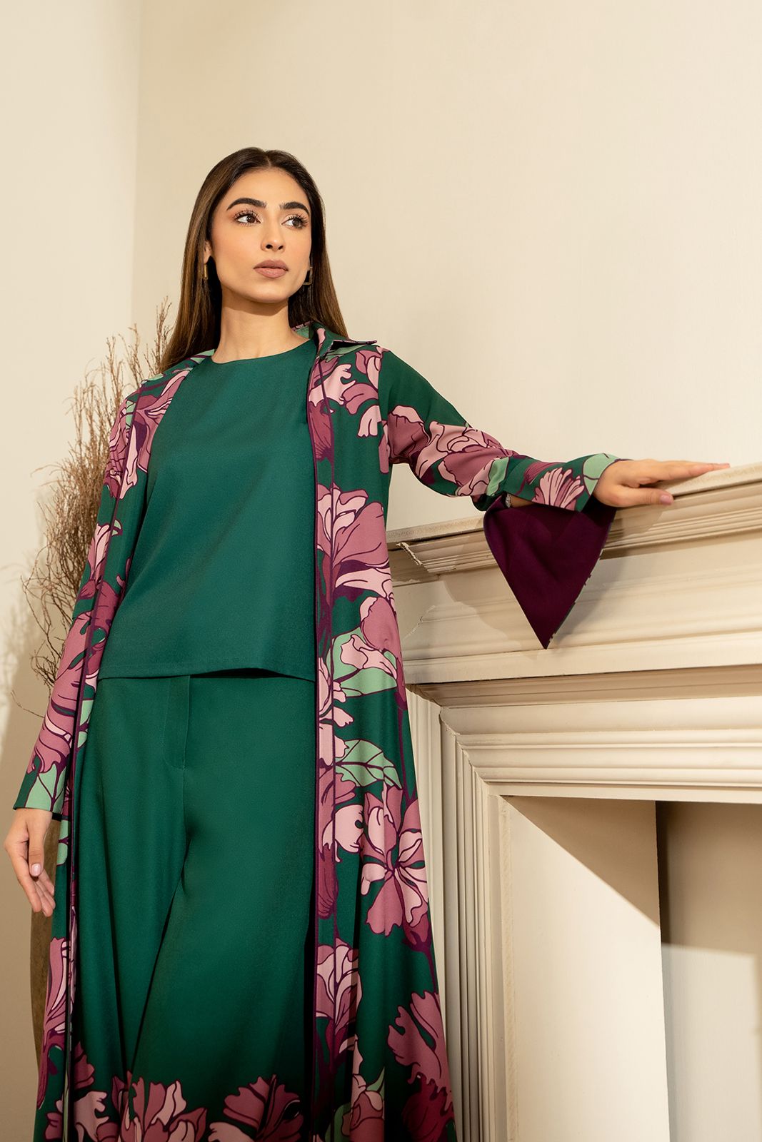 LULUSAR Shrug, made in soft crepe fabric in floral print, features collar neck.