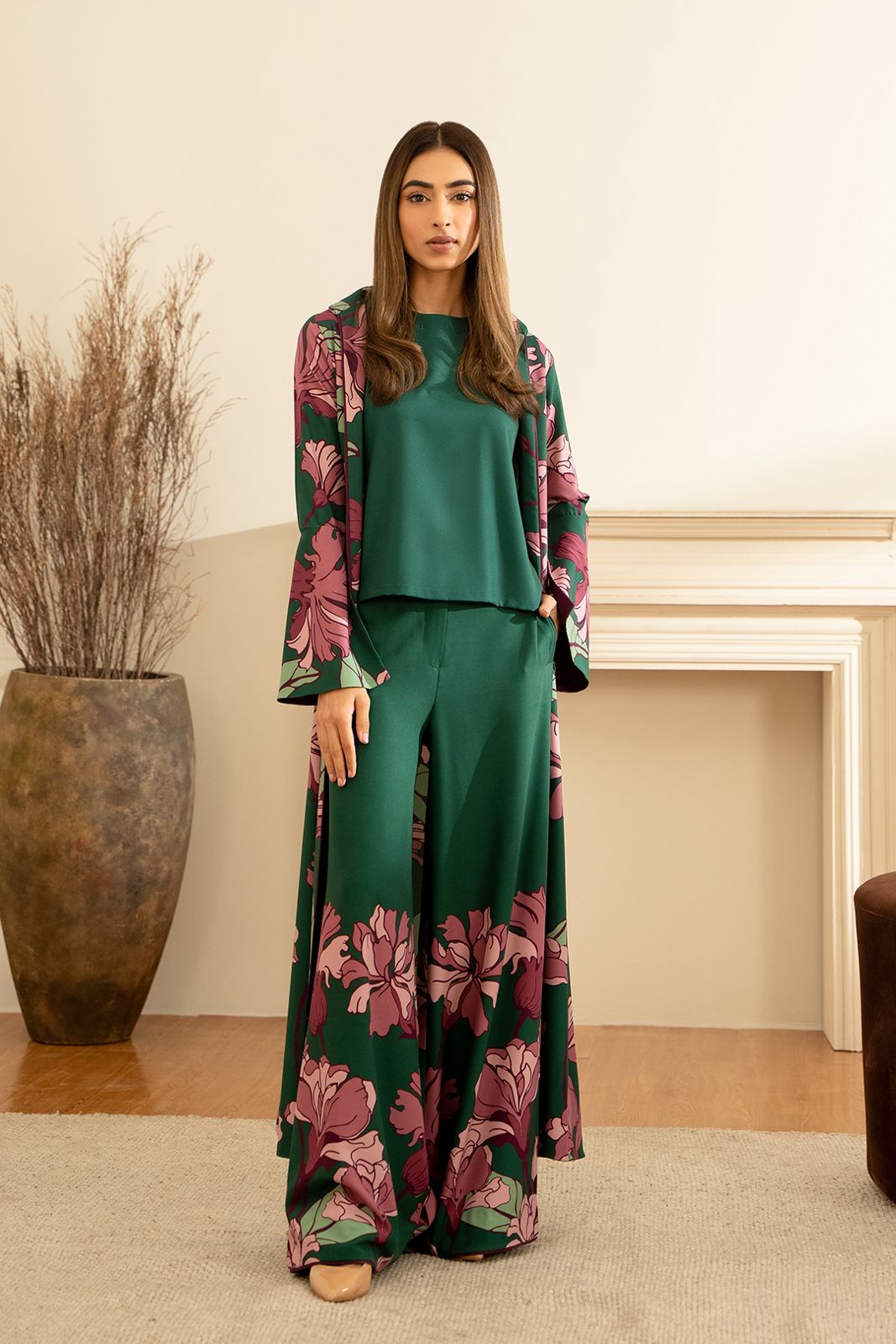 LULUSAR Shrug, made in soft crepe fabric in floral print, features collar neck.