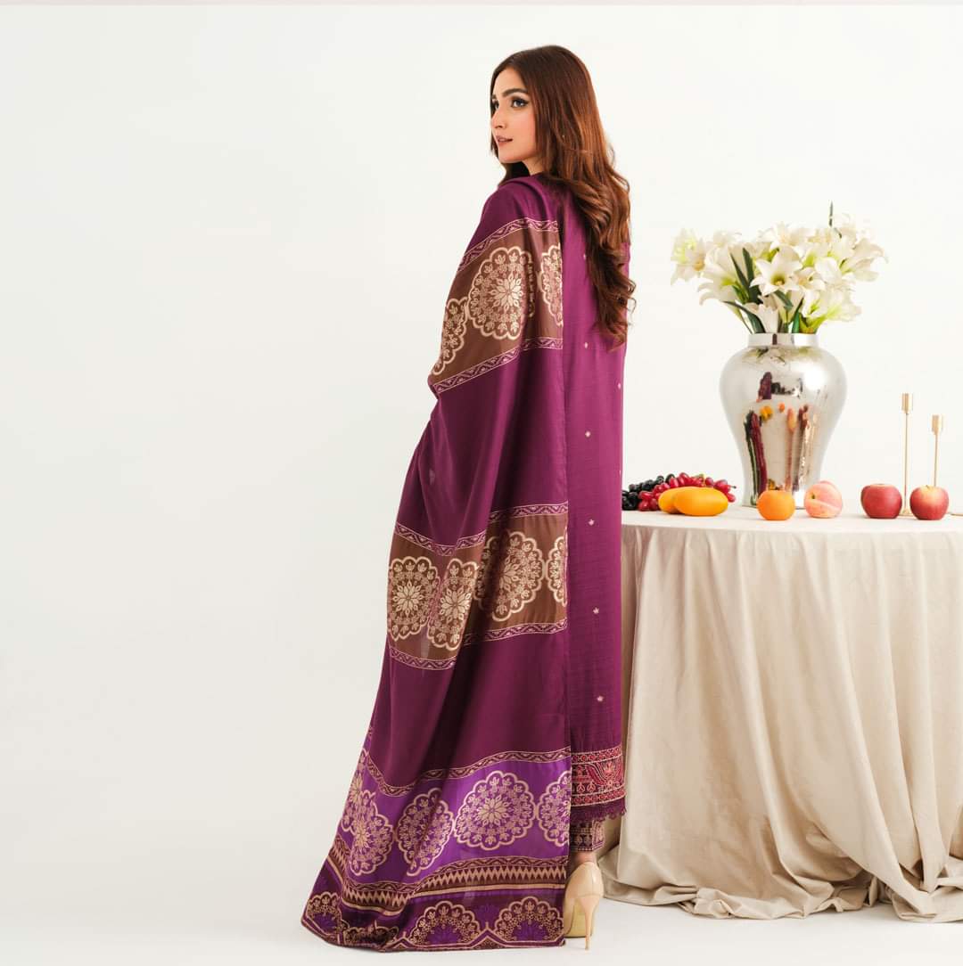 Johra Embroided Naveli Collection (05)